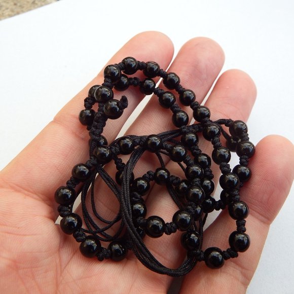 10.58grams Black Onyx Gemstone Necklace - Picture 11 of 11